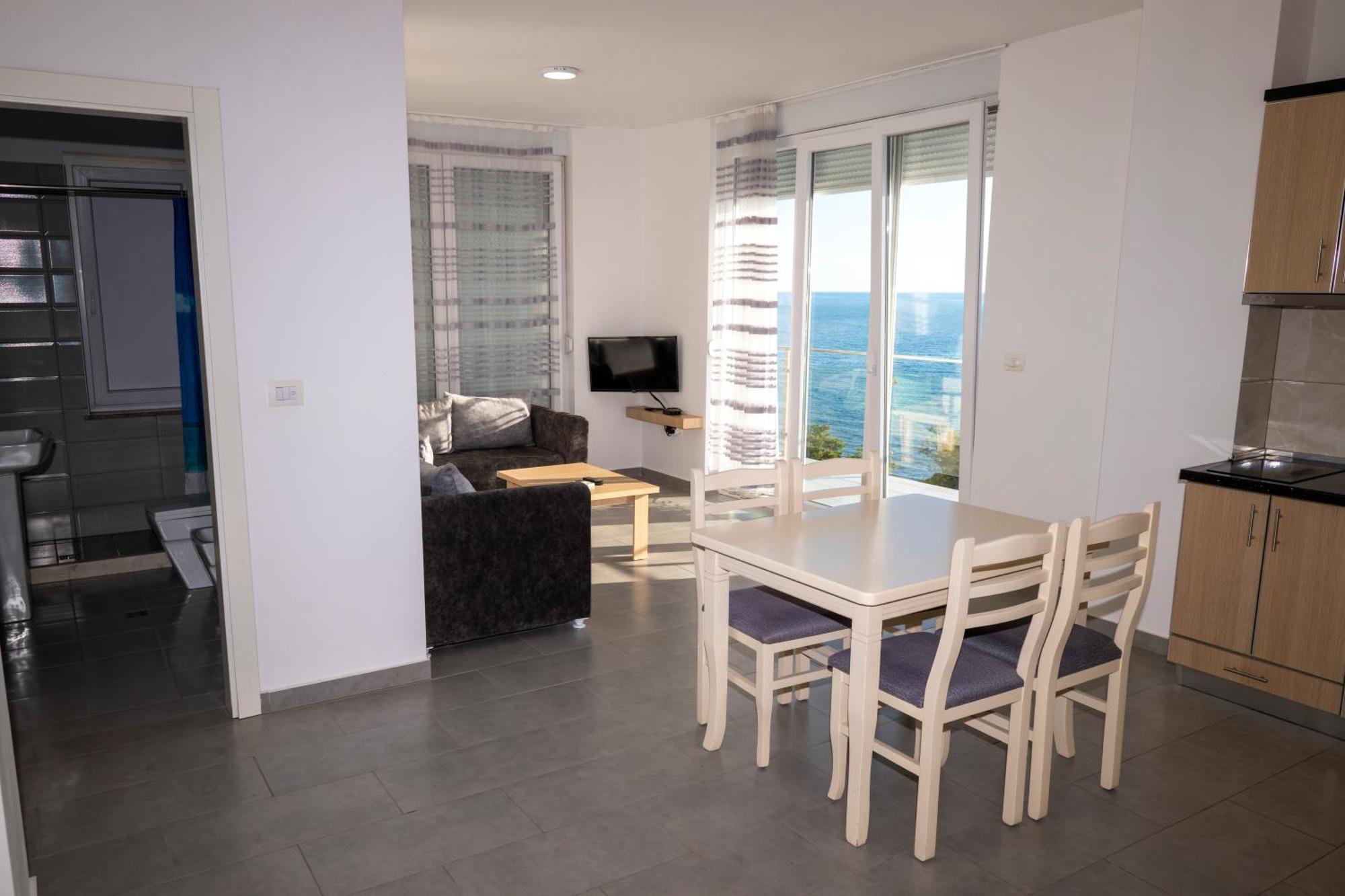 Roxhensi Apartamento *