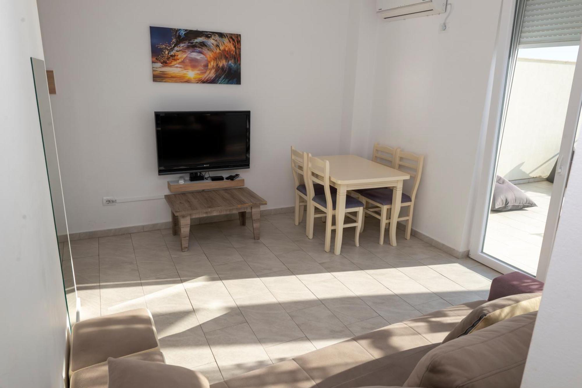 Apartamento Roxhensi Shëngjin