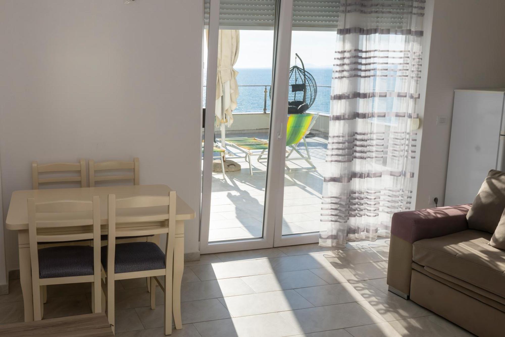 Roxhensi Apartamento *