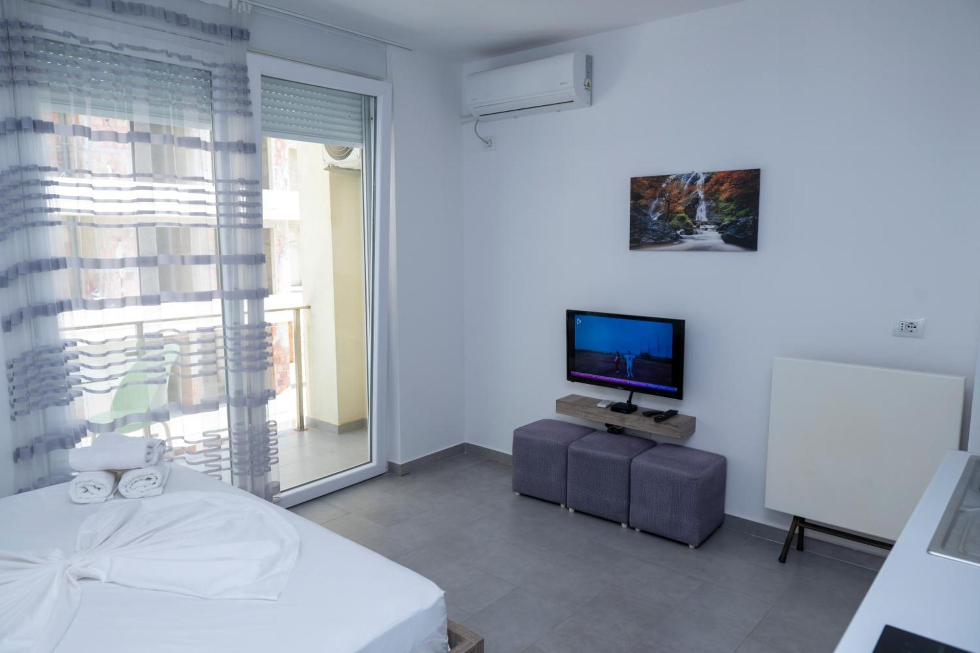 Roxhensi Apartamento Shëngjin